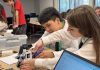 Ocho colegios construyeron sus propios microscopios para llevar la ciencia al aula